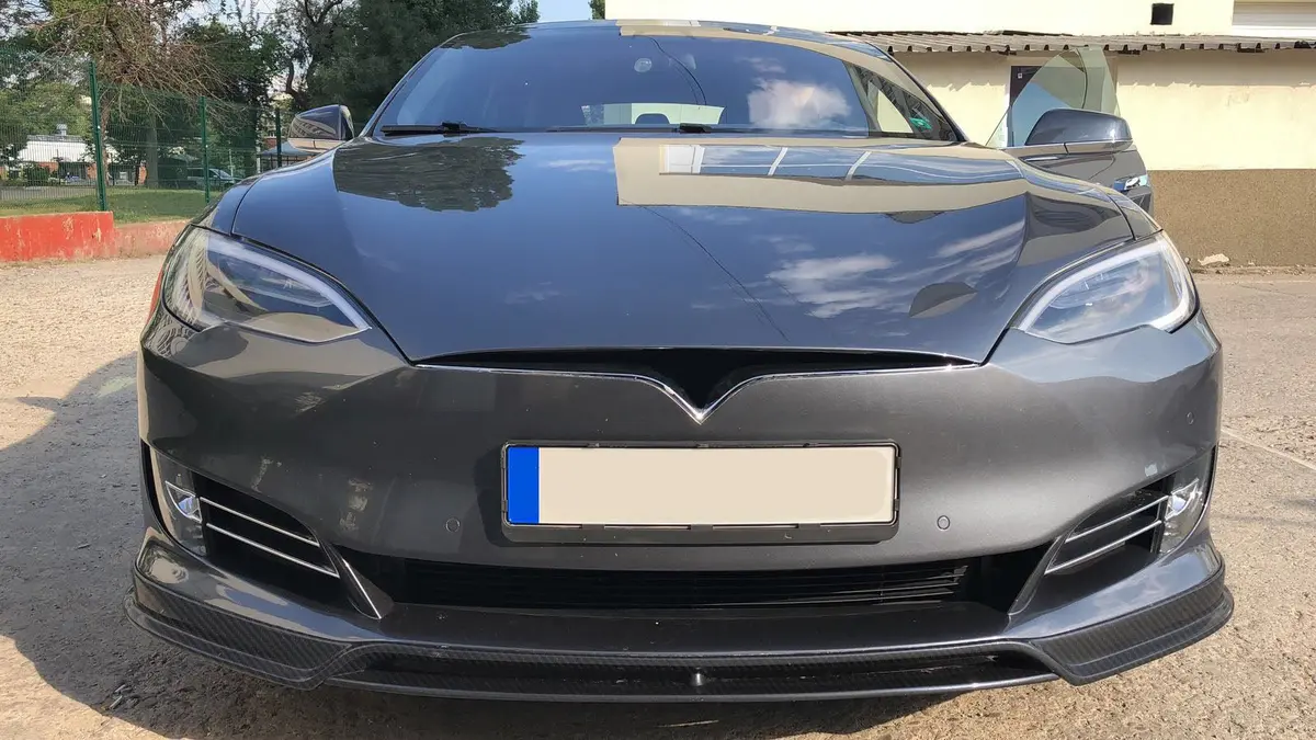 Dynacarbon™️ Carbon Front Lip For Tesla Model S 2016-2017 1