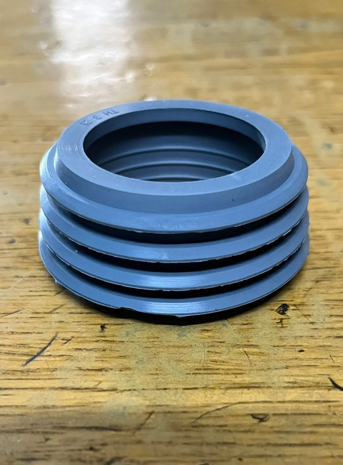 Dealsplant Universal 2 Inch Western Toilet Inlet Rubber Bush (Tank To Toilet Inlet) 1