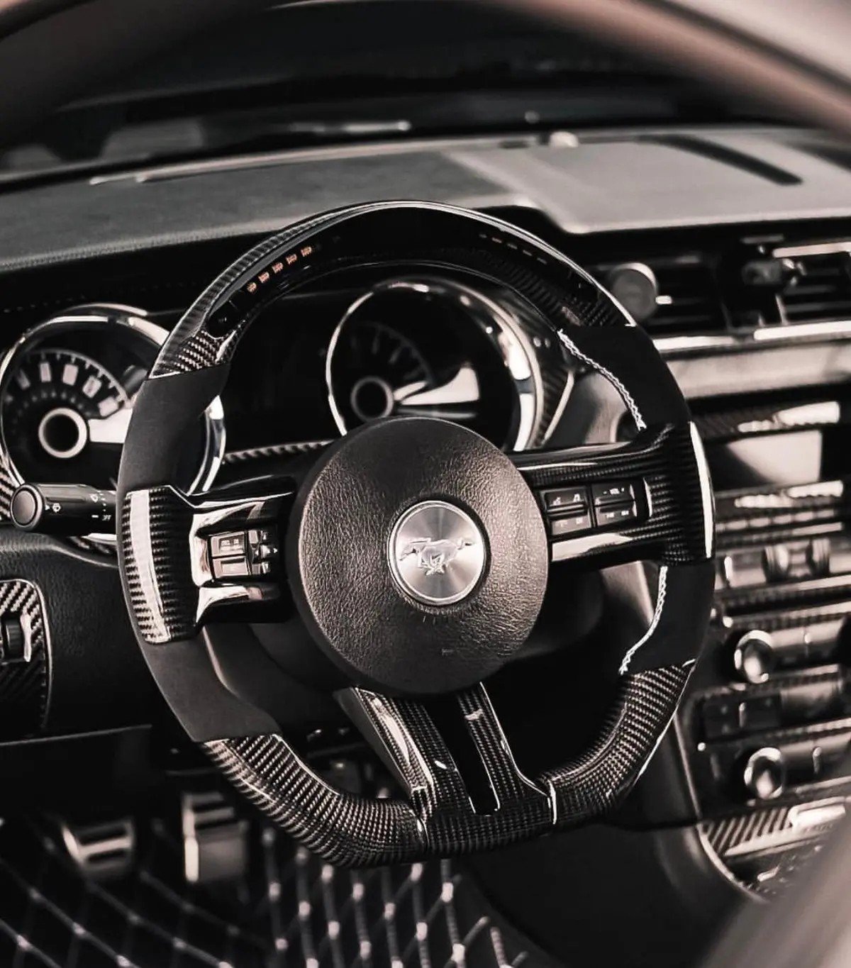 2010-2014 S197 Ford Mustang Steering Wheel (Button Surround Trims Not Included) 1