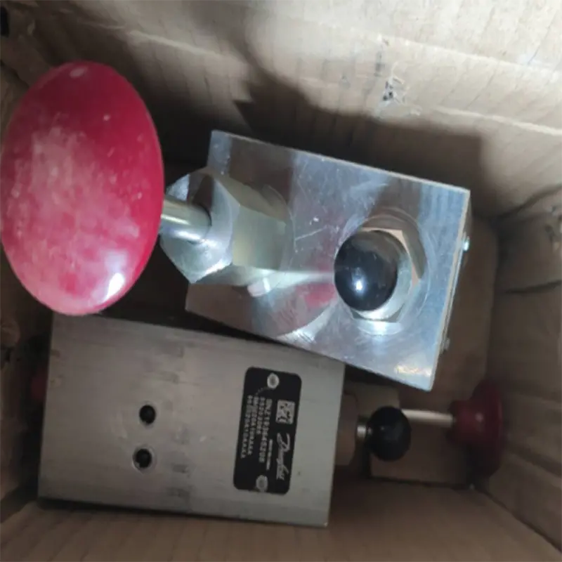 202040000233 Manifold Brake Release For Sinoboom 1