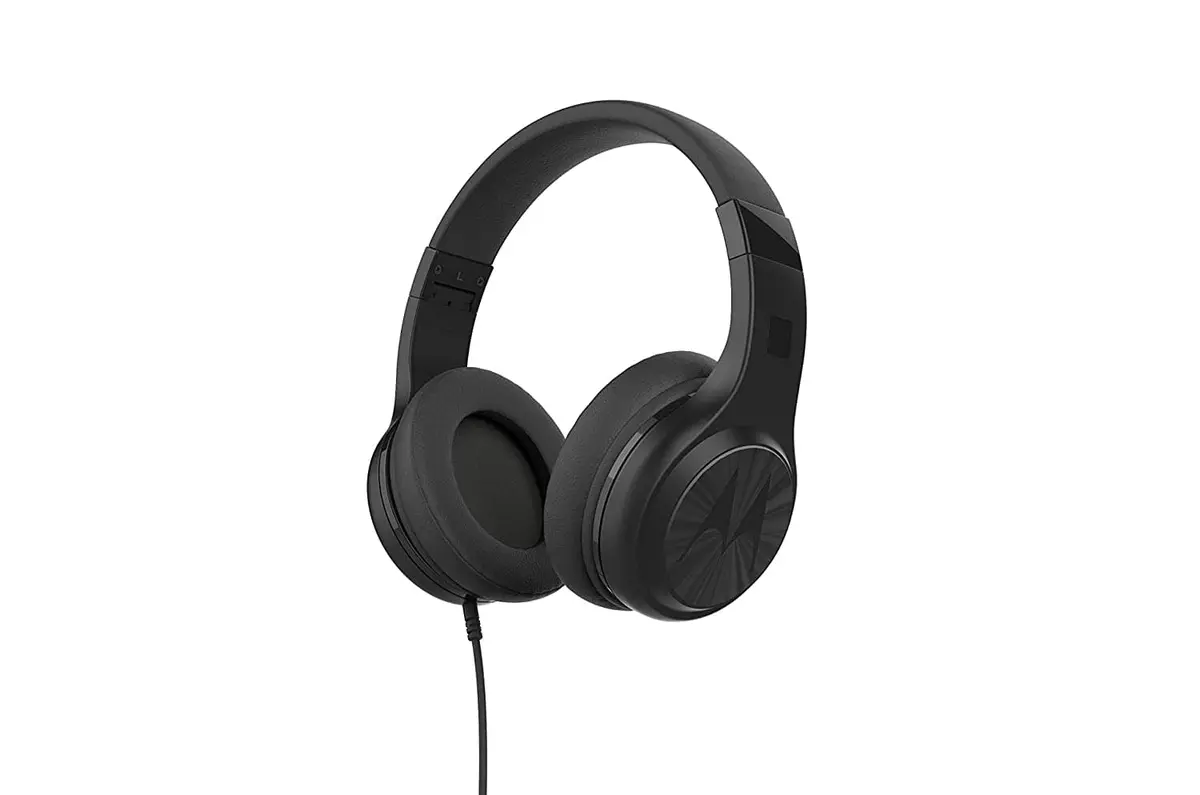 [Unbelievable Deal] Motorola Lifestyle Pulse 120 Bass - Corded Over-Ear Headphone - Ultra Lightweight And Foldable - Microphone For Calls And Voice Assistant - Black 1