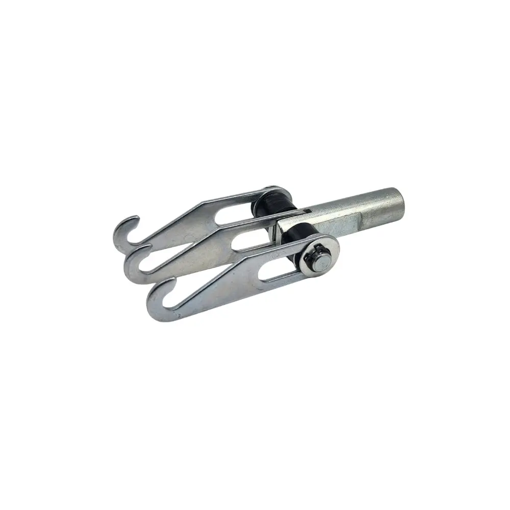 Three Hook Pulling Claw 1
